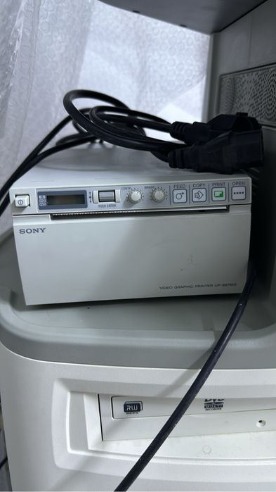 Продается видеопринтер Sony