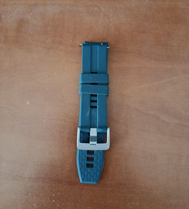 Нови червена и зелена силиконови каишки 22 мм за часовник