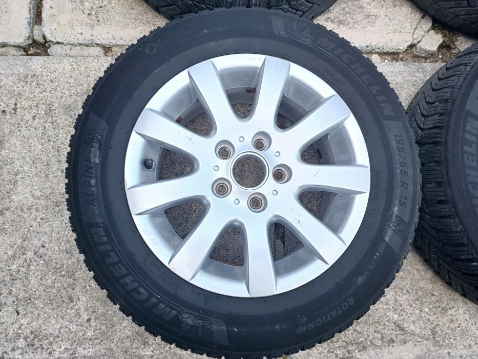 Vand set 4 roți iarnă VW Golf 5  Golf 6  Passat B6 B7, Octavia 2  Leon 2 A3  Michelin Alpin 6 jante originale