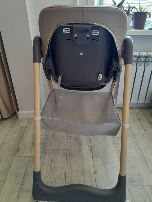 Детский стульчик для кормления