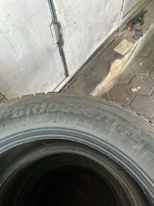 Шины зимние Bridgestone