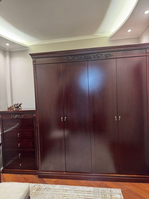 Спальный гарнитур