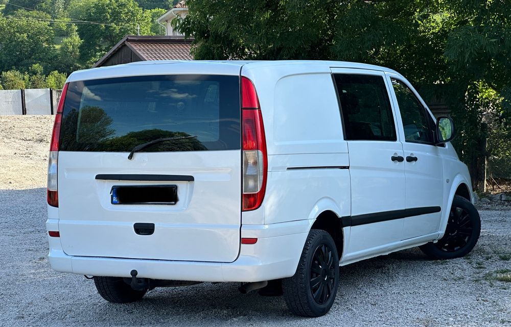 Vând Mercedes Vito 2.2 Diesel 6 Locuri +Marfa An 2006/6+1 Viteze-Inpecabil