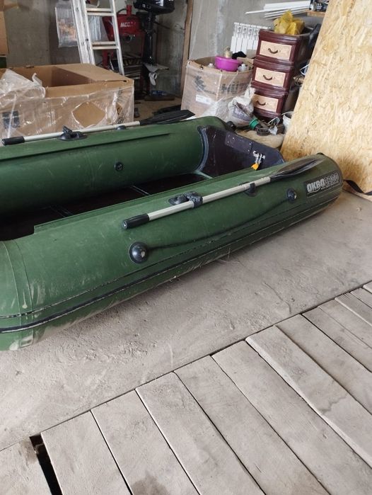 Лодка ПВХ с мотором