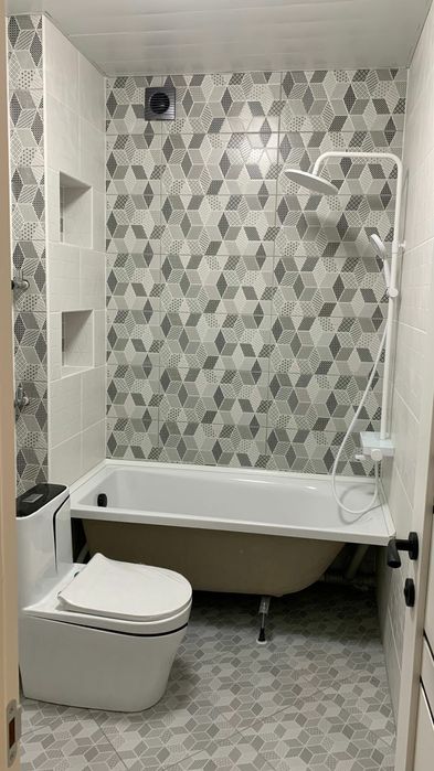 Виктор-Кафельщик ! С профессиональным образованием строителя.