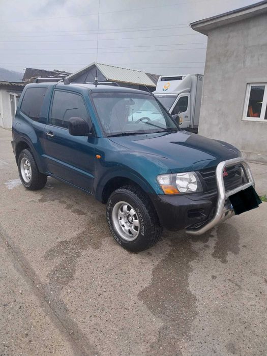 Vând Mitsubischi Pajero