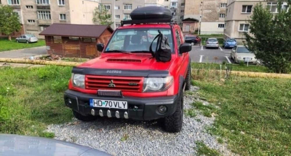 Mitsubishi pajero pinin 3 uși