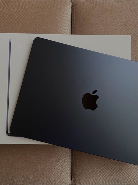 Macbook Air 15 16/512 GB M4