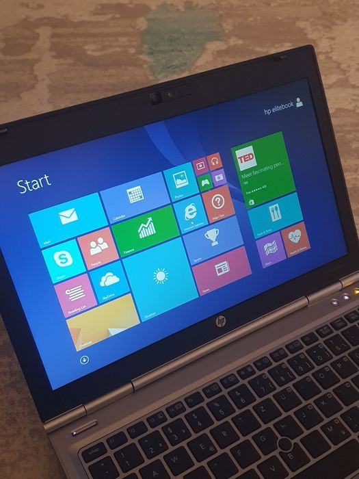 Vând laptop hp Elitebook