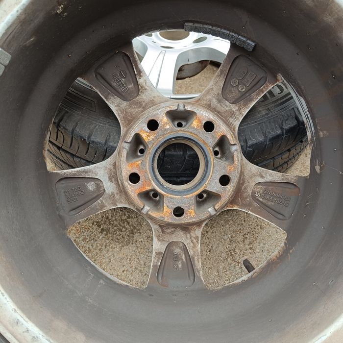 Лети джанти с гуми 215/65R16C