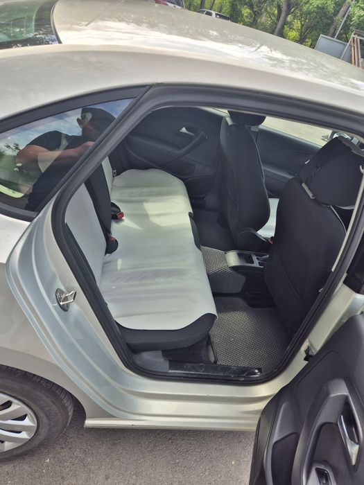 Продаю Volkswagen polo 2014 года