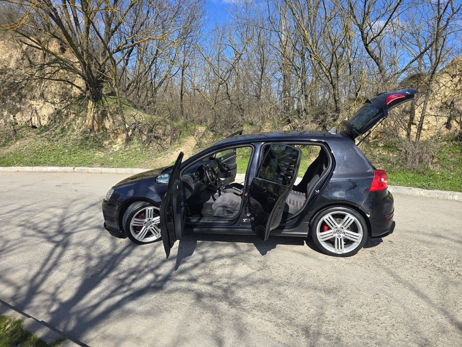 De vanzare vw golf 5 gti