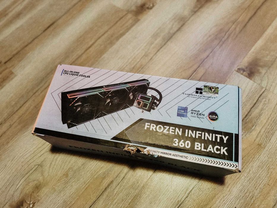 Răcitor CPU 360 AIO cu Oglindă ARGB și Ventilatoare PWM