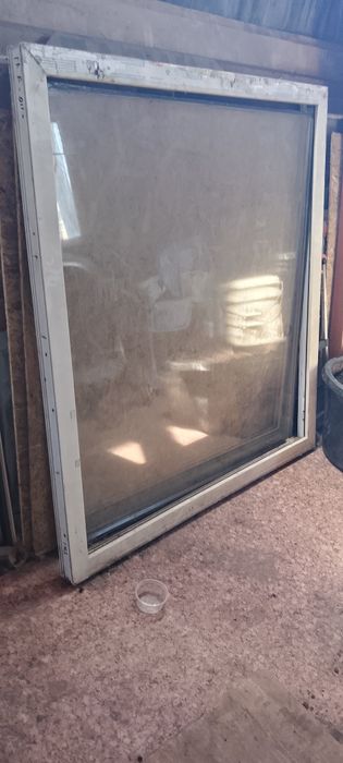 Продам пластиковое окно