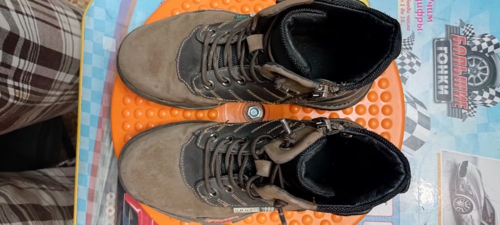 Демисезонные ботинки на 31-32 размер