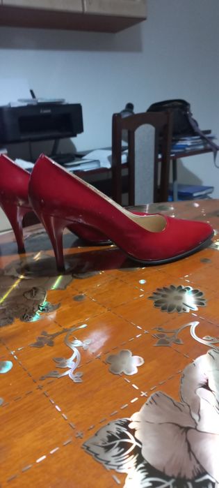 Pantofi piele de calitate.