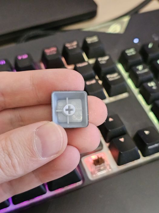 Tastatura gaming mecanica Asus Rog strix flare