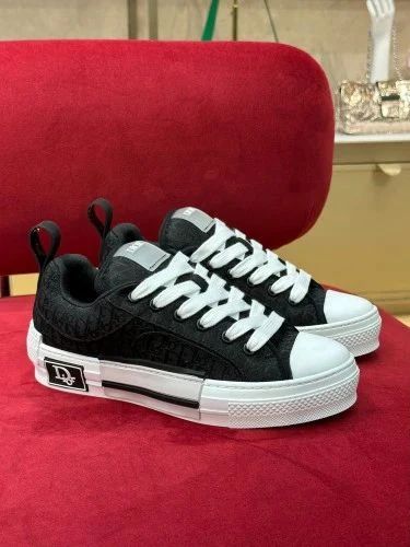 CD B27 Low Top Oblique Black/White
