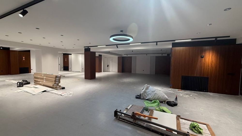 Продается нежилое помещение, ориентир: Посольство России, 913м²