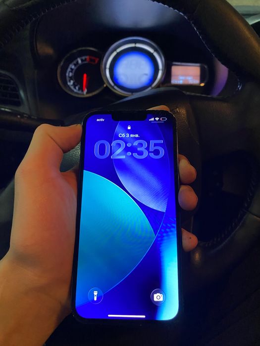 Продам iphone 13 128gb