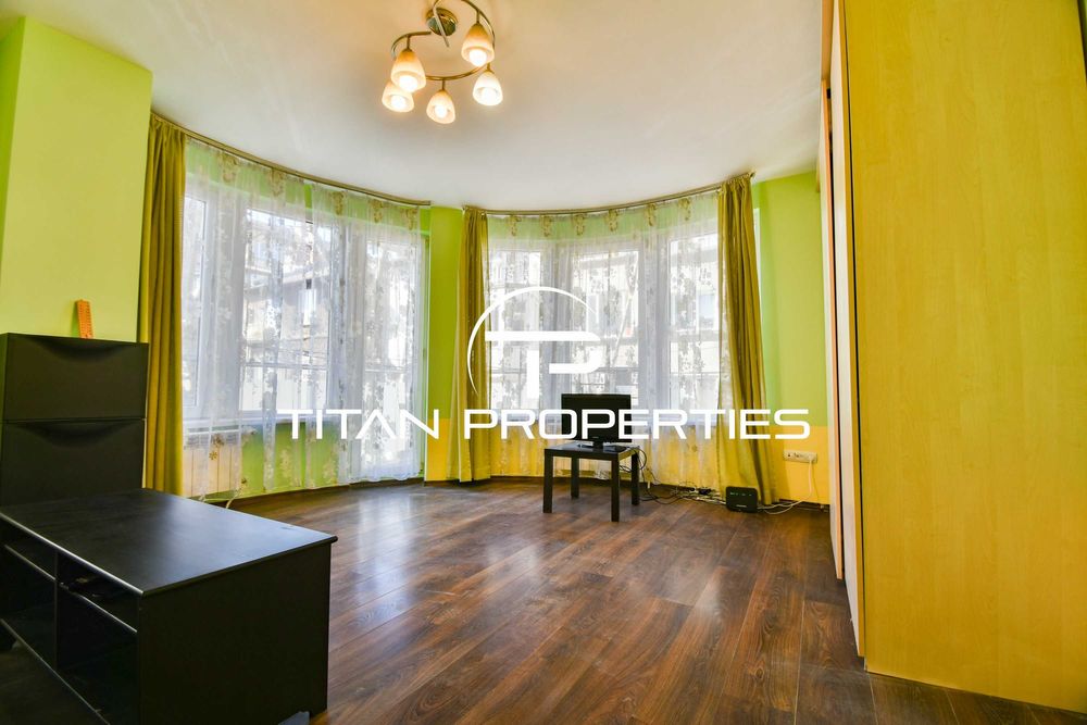 Дава се под наем Тристаен апартамент в София, Център - 91 кв.м за 765 € - Снимка #1