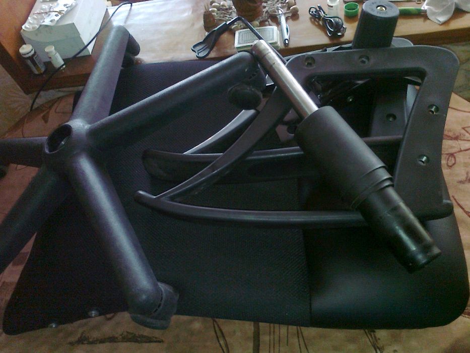 Части за офис столове