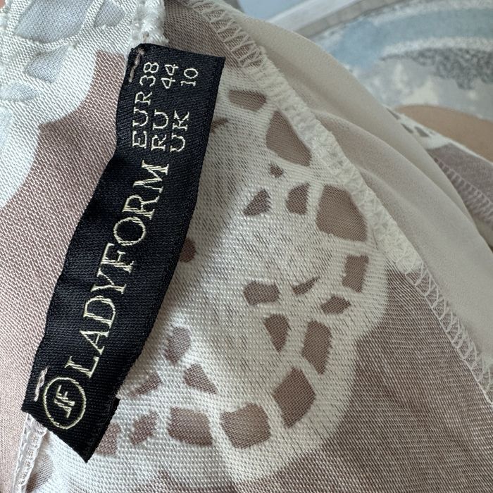 Двойка в длине миди