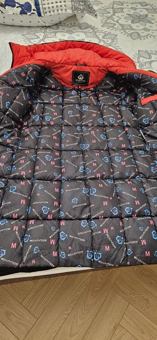 Зимняя куртка размер М