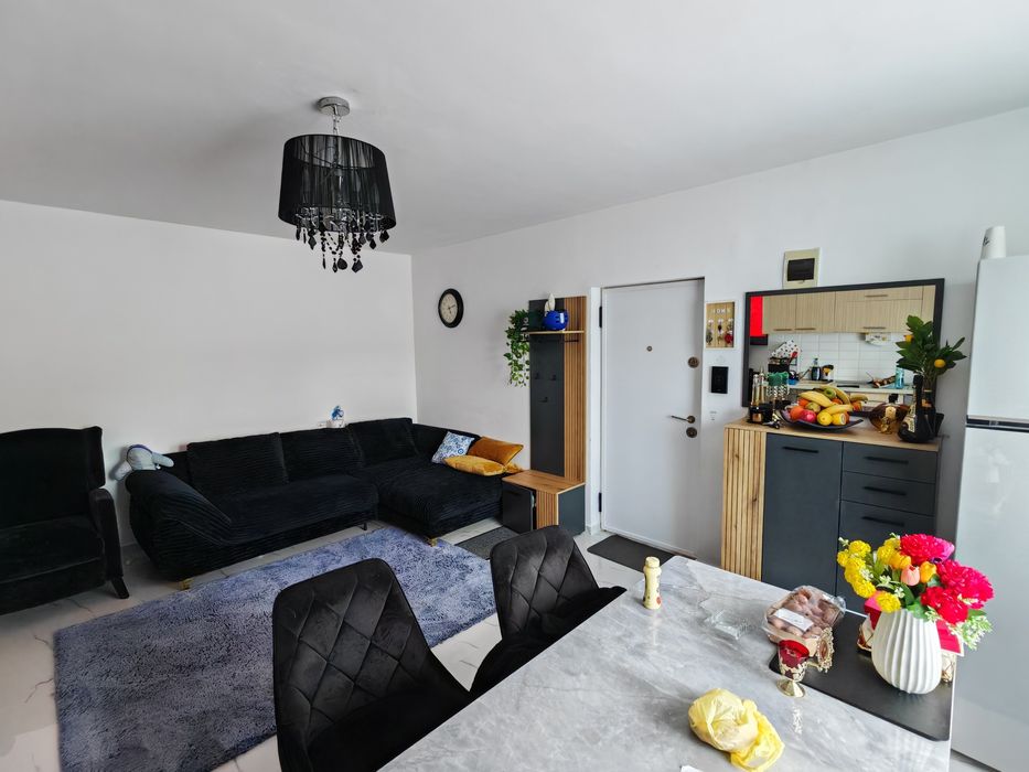 Apartament cu 3 camere de vanzare