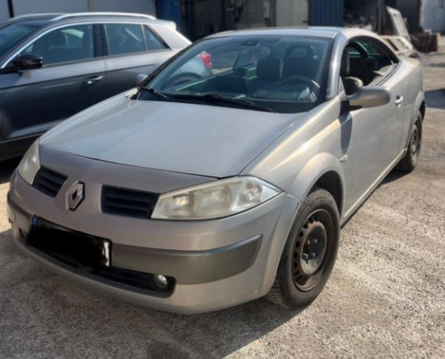 Dezmembrez Renault Megane Cabrio 1.6 benzina