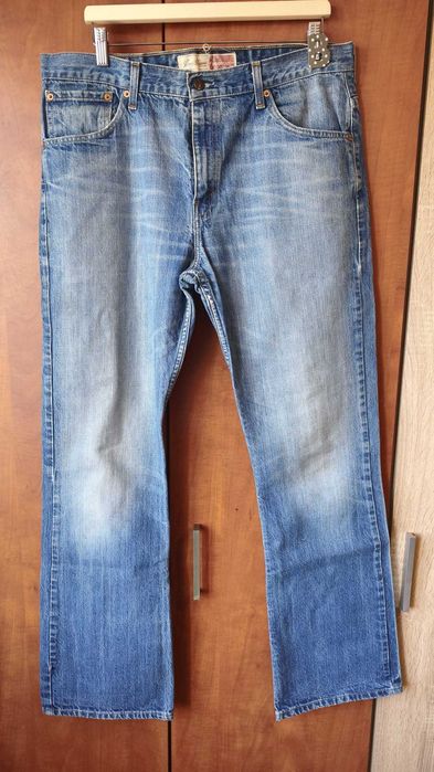 blugi boot cut Levi Strauss,	talie 36,	lungime 33,	fermoar,	denim blue