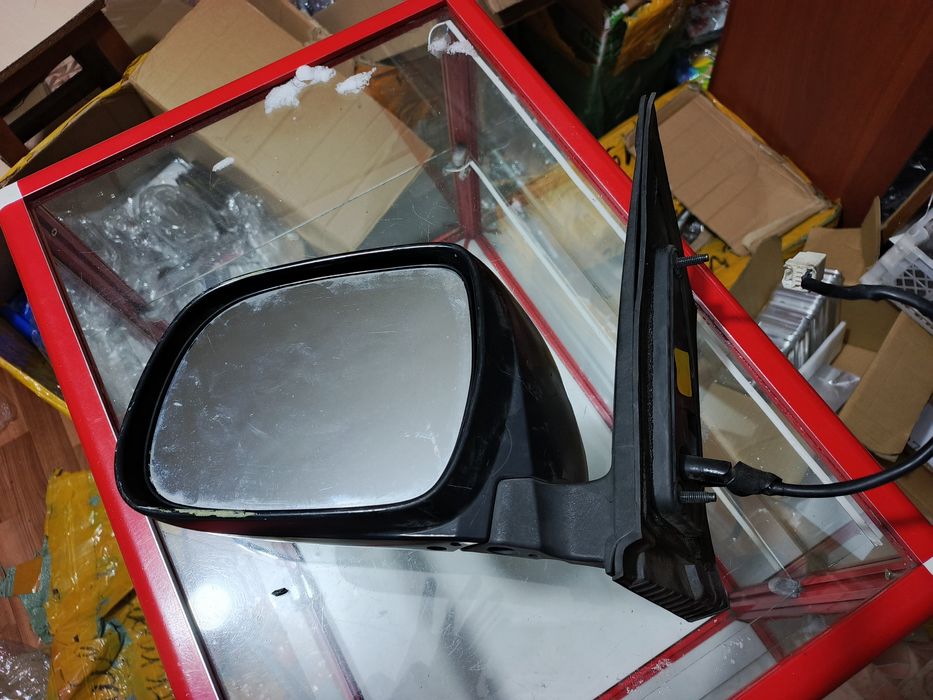 Toyota Sienna зеркало левое