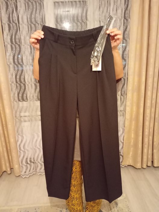 Продаю классические брюки женский черный цвет размер 48