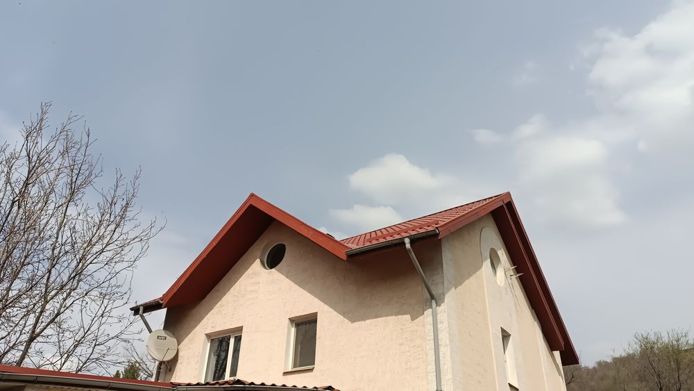 Продам окна, двери, навес, стульчик