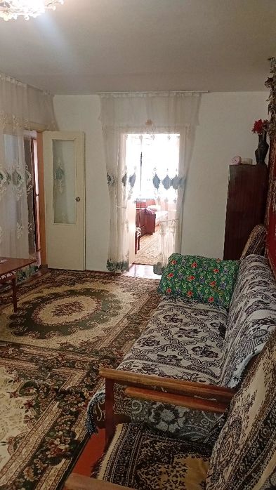Продаётся 3 ком.кв. мкр 7, дом 13