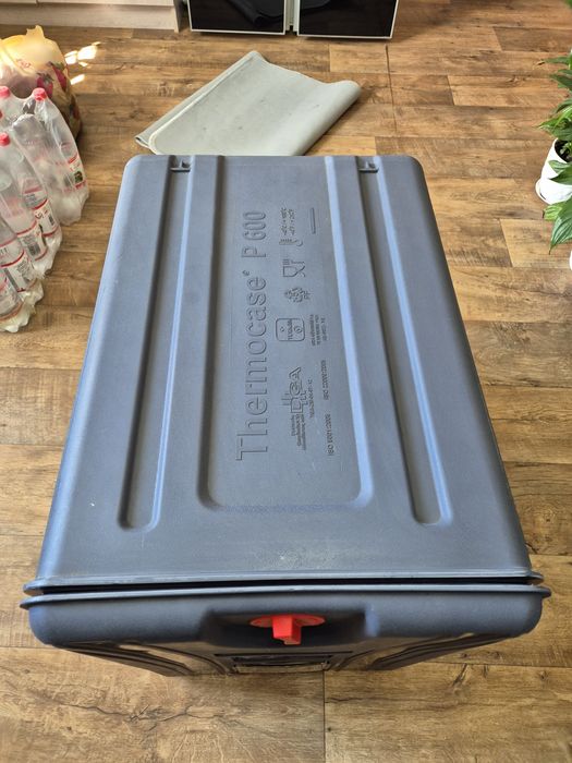 Продам Термокейс.