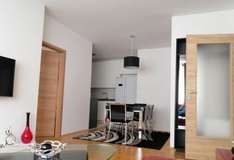 Дава се под наем Едностаен апартамент в Пловдив, Изгрев - 45 кв.м за 214.2 € - Снимка #1