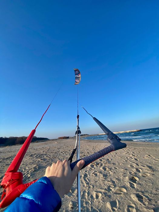 Кайт-duotone Evo-Dlab 10m и trust bar 2024