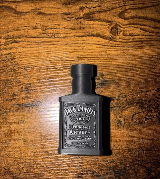 Husa/Carcasa de veev in forma de jack daniels, bumbu, etc