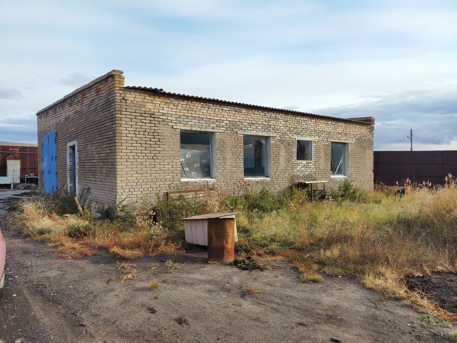 Продам  гараж...