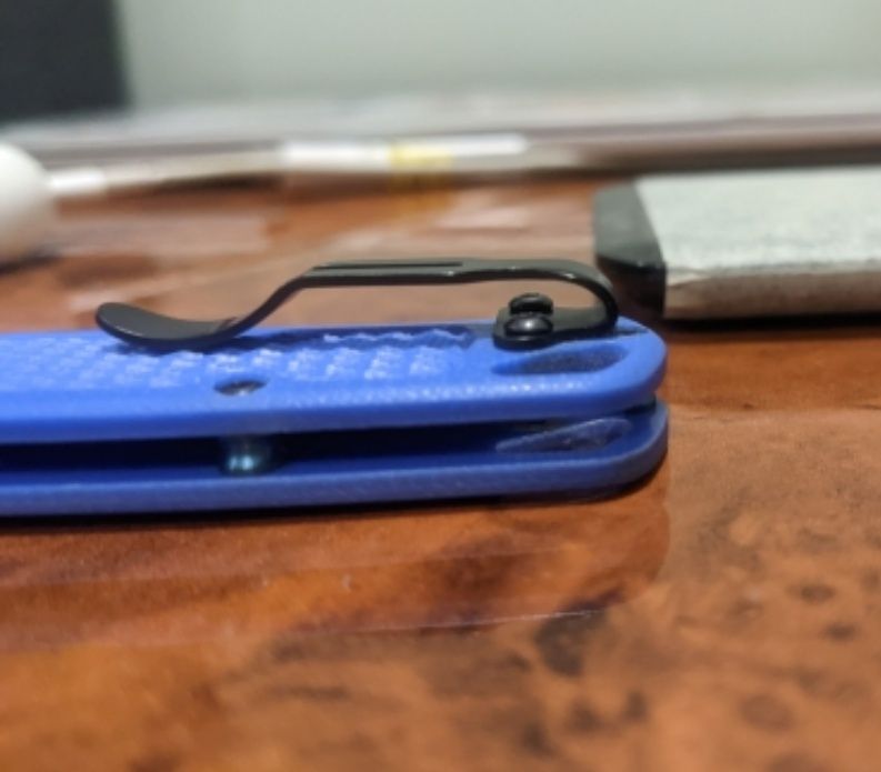 Здрав и надежден стоманен клипс за нож – сигурност и удобство в едно!