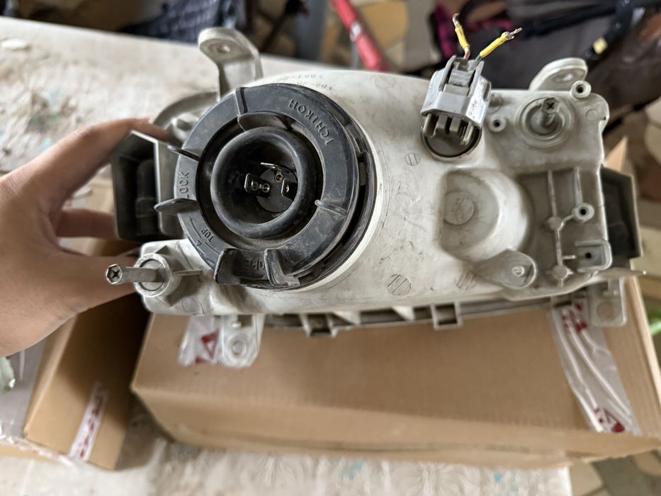 Продается фара RAV 4