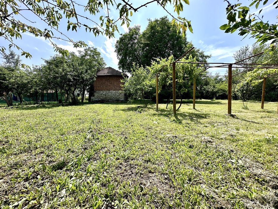 Продава се Къща в с. Балван, Област Велико Търново - 71 кв.м за 826 €/кв.м - Снимка #17