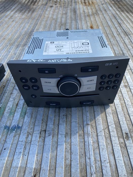 Radio CD Opel Antara an 2006/2013 Pret 500 lei