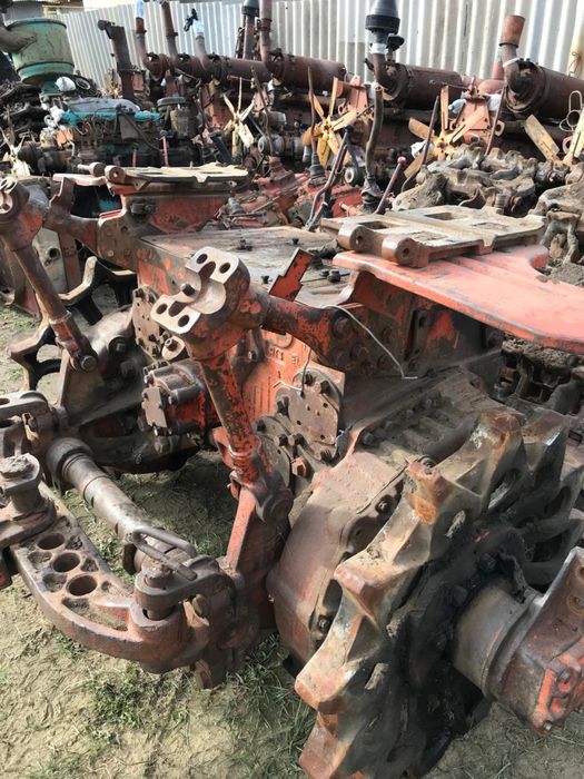 Продам запчасти на т4