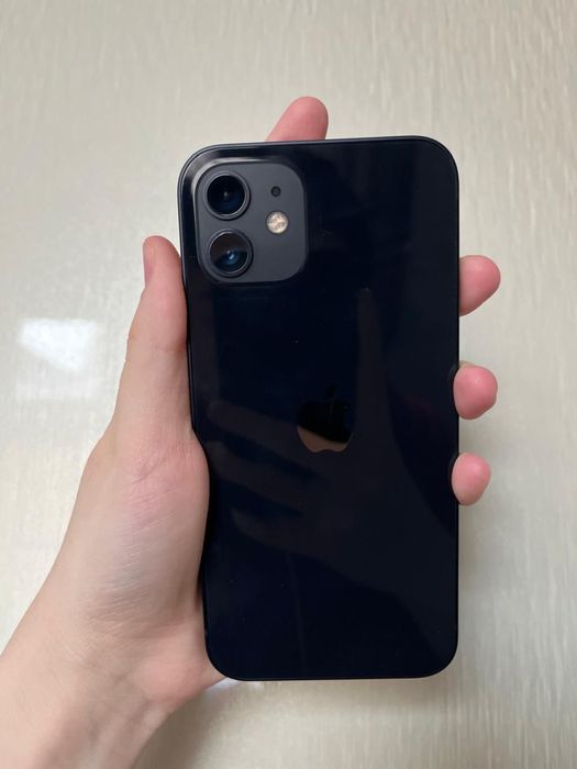 Продам iPhone 12, 128 ГБ, хорошее состояние