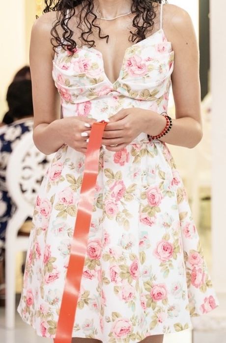 Официална рокля с флорален десен