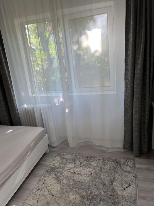 Vand apartament 0722844357 ( baie ,bucatarie ,cămară ,sufragerie si 2 dormitoare la parter, semidecomndat cu supra.utila  de 44 m2. Pret  negociabil