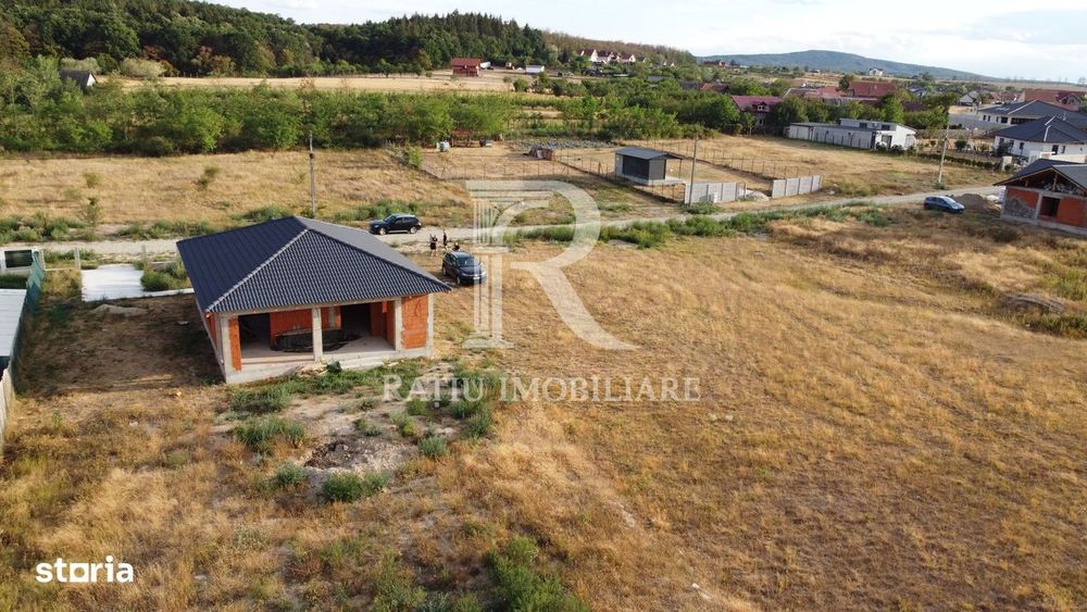 Casă la roșu de vânzare | Alparea | 1.000 mp teren