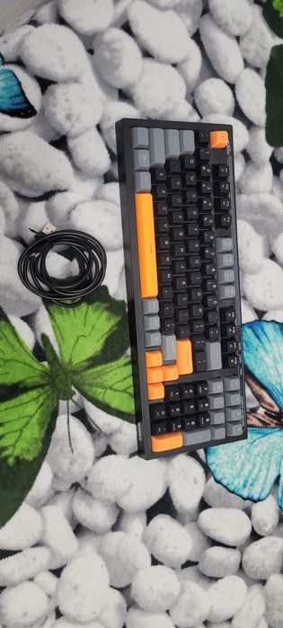 Vând tastatura gaming Marvo K638A